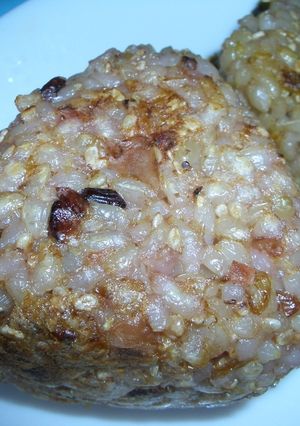 梅おかかの焼きおにぎり-レシピのメイン写真