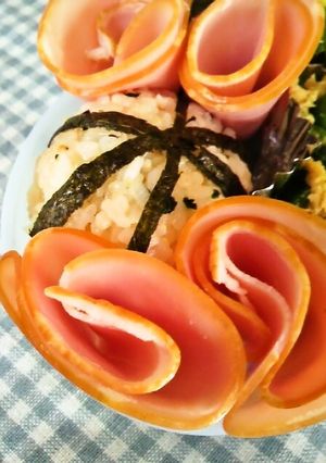 簡単!お弁当やサラダに♪ハムでバラ♪-レシピのメイン写真