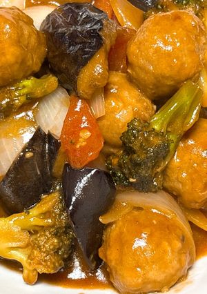 肉団子と揚げなすの甘酒入BBQソース炒め-レシピのメイン写真