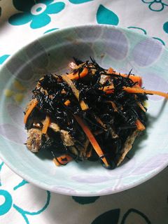 めんつゆだけでヒジキ煮-レシピのメイン写真