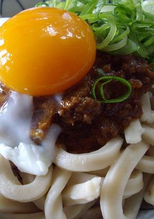 あの店の!!肉味噌温玉うどん♪風?-レシピのメイン写真