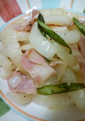 新たまねぎとベーコンのコンソメ炒め-レシピのメイン写真