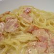 全卵+牛乳+スライスチーズのカルボナーラ