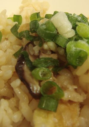 tateのキノコと揚げの炊き込みご飯-レシピのメイン写真