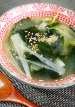 ＊お刺身生わかめdeわかめスープ＊-レシピのメイン写真