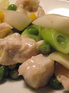 柔らか鶏むね肉とグリンピースの塩炒め-レシピのメイン写真