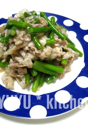 ニンニクの芽と豚肉の塩胡椒炒め♪-レシピのメイン写真