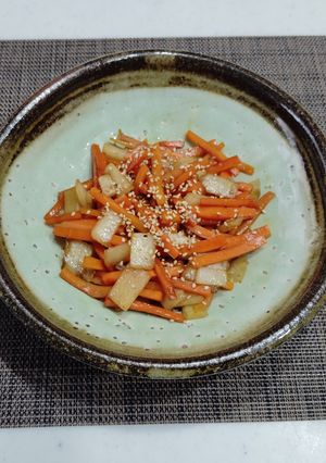 大根の皮とニンジンのきんぴら-レシピのメイン写真
