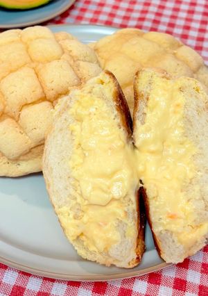 レンジで簡単!メロンクリームメロンパン-レシピのメイン写真