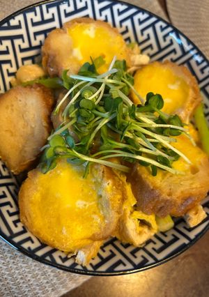 お麩アスパラと油揚げのヘルシー卵とじ丼-レシピのメイン写真