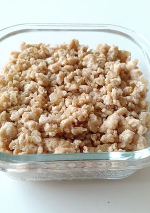 玉ねぎ入り鶏そぼろ-レシピのメイン写真