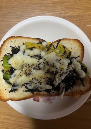 アボカドとひじきの和風チーズトースト-レシピのメイン写真