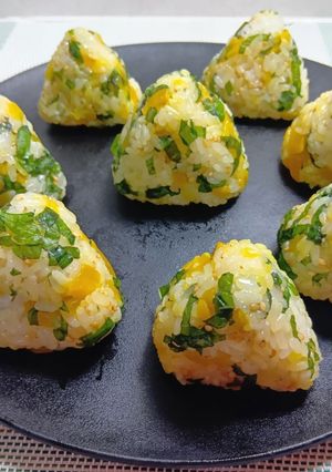ポリポリ食感❣ 大葉たくあんおにぎり-レシピのメイン写真