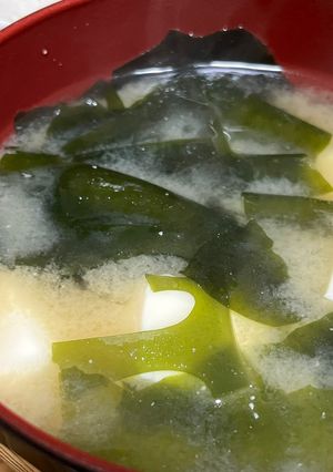 豆腐とわかめのお味噌汁-レシピのメイン写真