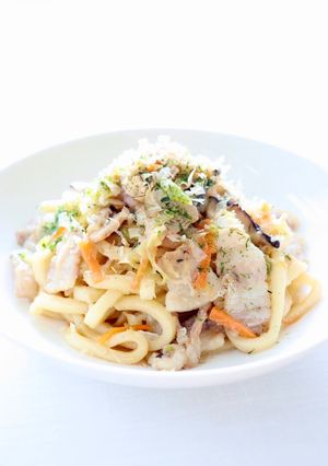 簡単【Bistro焼きうどん（豚ネギ）】-レシピのメイン写真