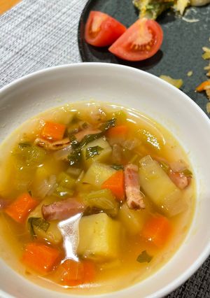 さつまいもとセロリのコンソメスープ-レシピのメイン写真