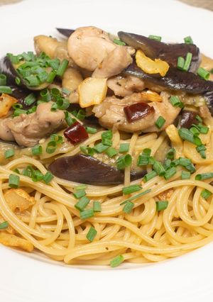 鶏もも肉と茄子のポン酢パスタ-レシピのメイン写真