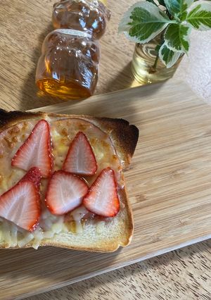いちごとチーズのトースト🍓🧀-レシピのメイン写真