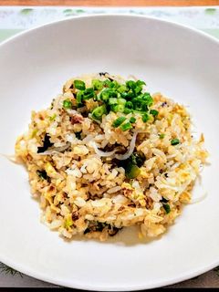 ランチに!梅としらすの和風チャーハン-レシピのメイン写真