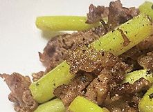 牛肉とアスパラのしょうが香る黒胡椒炒め-レシピのメイン写真