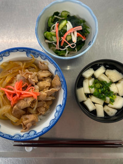 調理実習①(豚丼・すまし汁・酢の物)-レシピのメイン写真