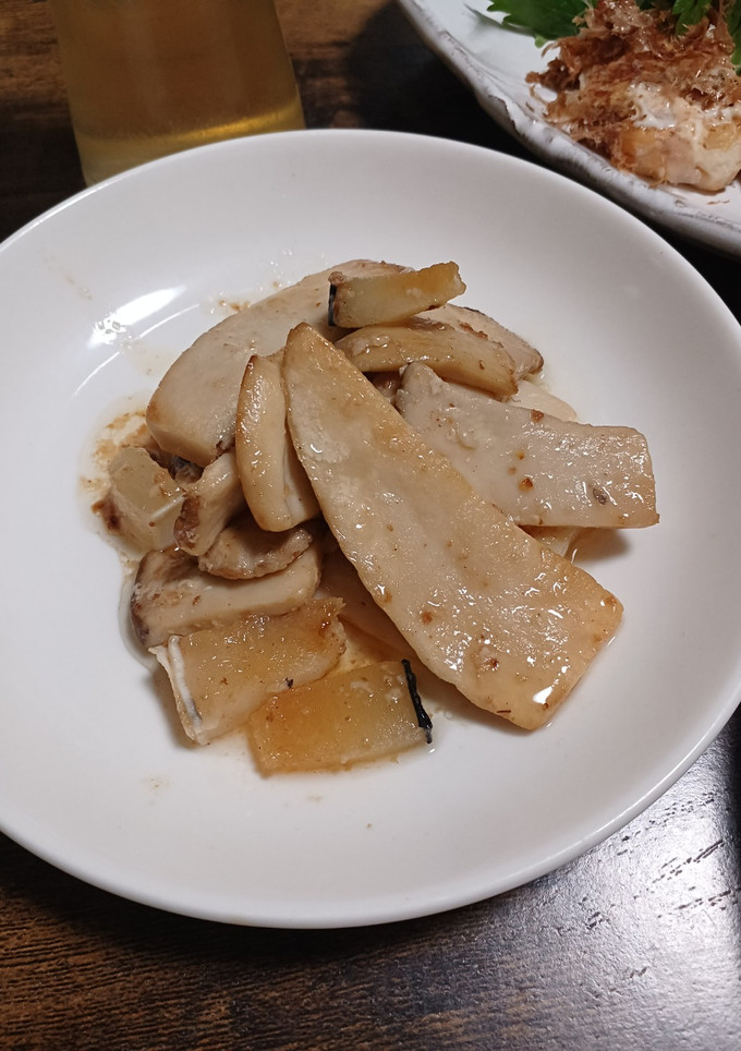 エリンギ鯨肉のマヨネーズ炒め-レシピのメイン写真