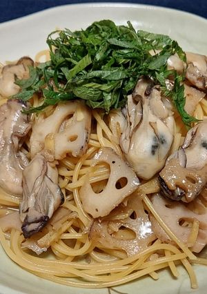 牡蠣とれんこんのバター醤油パスタ-レシピのメイン写真