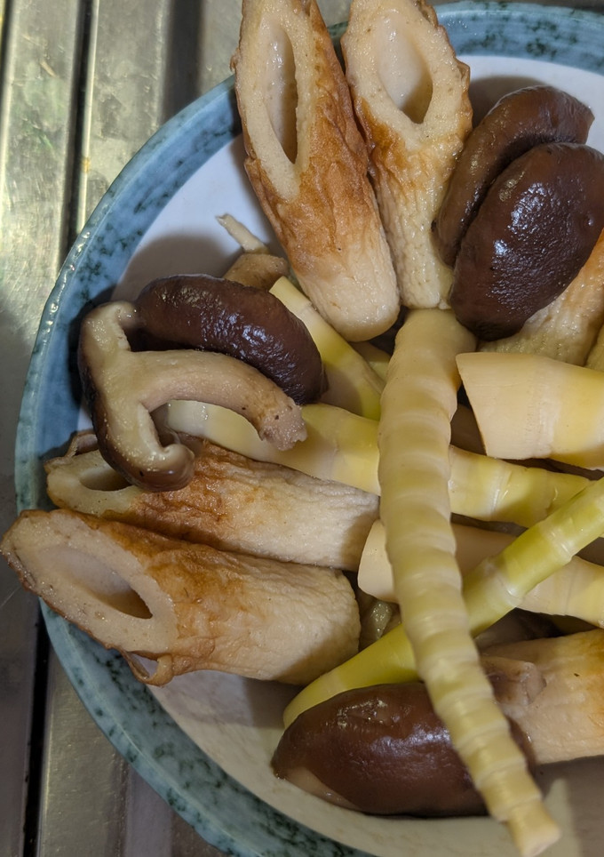 とっても簡単★筍と椎茸と竹輪の煮物-レシピのメイン写真