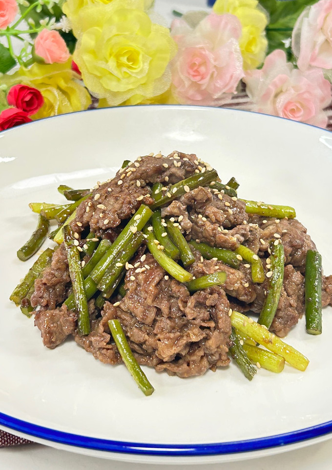 牛肉とにんにくの芽の焼肉のタレ炒め-レシピのメイン写真