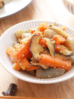にんじんと椎茸とこんにゃくの味噌きんぴら-レシピのメイン写真