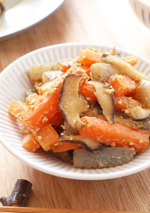 にんじんと椎茸とこんにゃくの味噌きんぴら-レシピのメイン写真