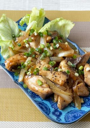 照りうま♪ぶりと玉ねぎのガリバタ炒め-レシピのメイン写真