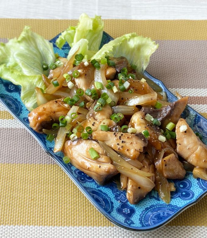 照りうま♪ぶりと玉ねぎのガリバタ炒め-レシピのメイン写真
