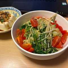 รูปของ おかひじきのナンプラー麺