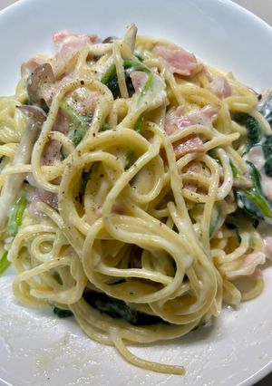 ほうれん草ときのこのホワイトソースパスタ-レシピのメイン写真