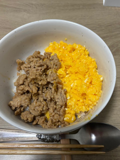 そぼろ丼(レンジでも可)-レシピのメイン写真