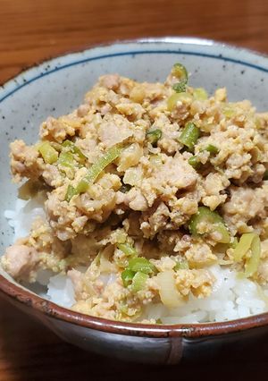 味噌風味★卵入りネギそぼろ丼-レシピのメイン写真