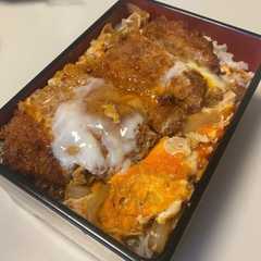 รูปของ お惣菜でもサクサクカツ丼