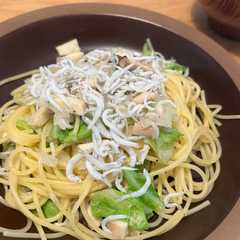รูปของ しらすとキャベツのオイルパスタ