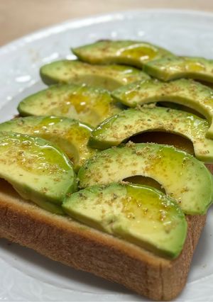 朝食やお昼に☆アボガドトースト-レシピのメイン写真