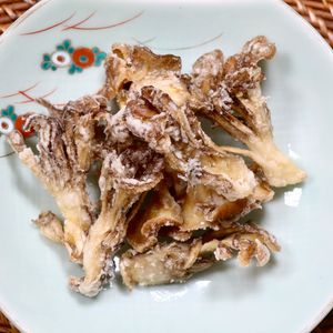 片栗粉だけでカリカリ舞茸の天ぷら