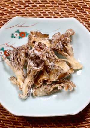 片栗粉だけでカリカリ舞茸の天ぷら-レシピのメイン写真