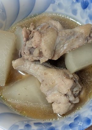 簡単★昼食！鶏手羽元と大根の鶏ガラスープ-レシピのメイン写真