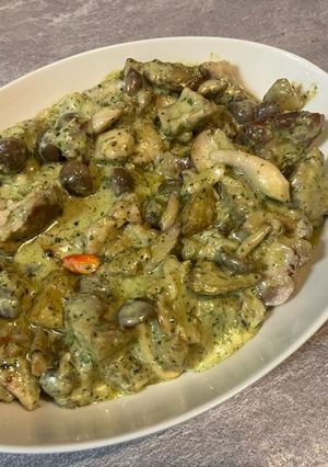 鶏肉とにんにくの濃厚バジルクリーム煮-レシピのメイン写真