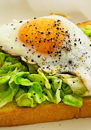 【ズボラ料理】目玉焼きトースト-レシピのメイン写真