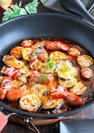 夏野菜とウインナーのハニケチャチーズ焼き-レシピのメイン写真