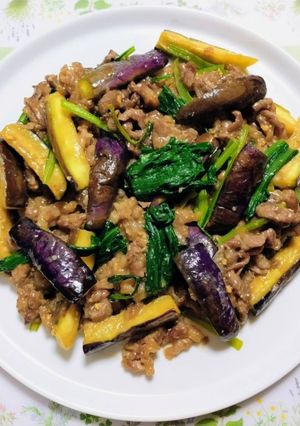 簡単肉料理今夜の夕飯！なす牛小松菜味噌炒-レシピのメイン写真