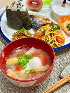 玉ねぎと揚げと落とし玉子のお味噌汁〜♪-レシピのメイン写真