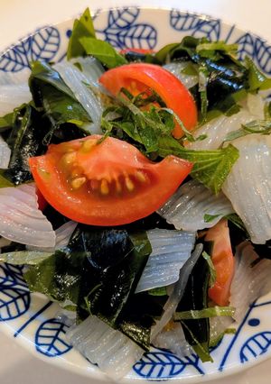 こんにゃくサラダとわかめのさっぱり和風サ-レシピのメイン写真