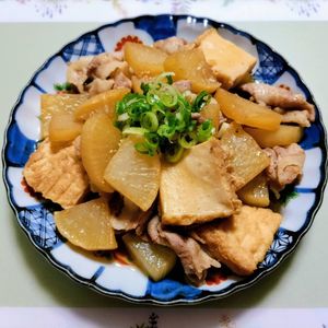 時短レンジで簡単！味しみ厚揚げの豚バラ肉大根